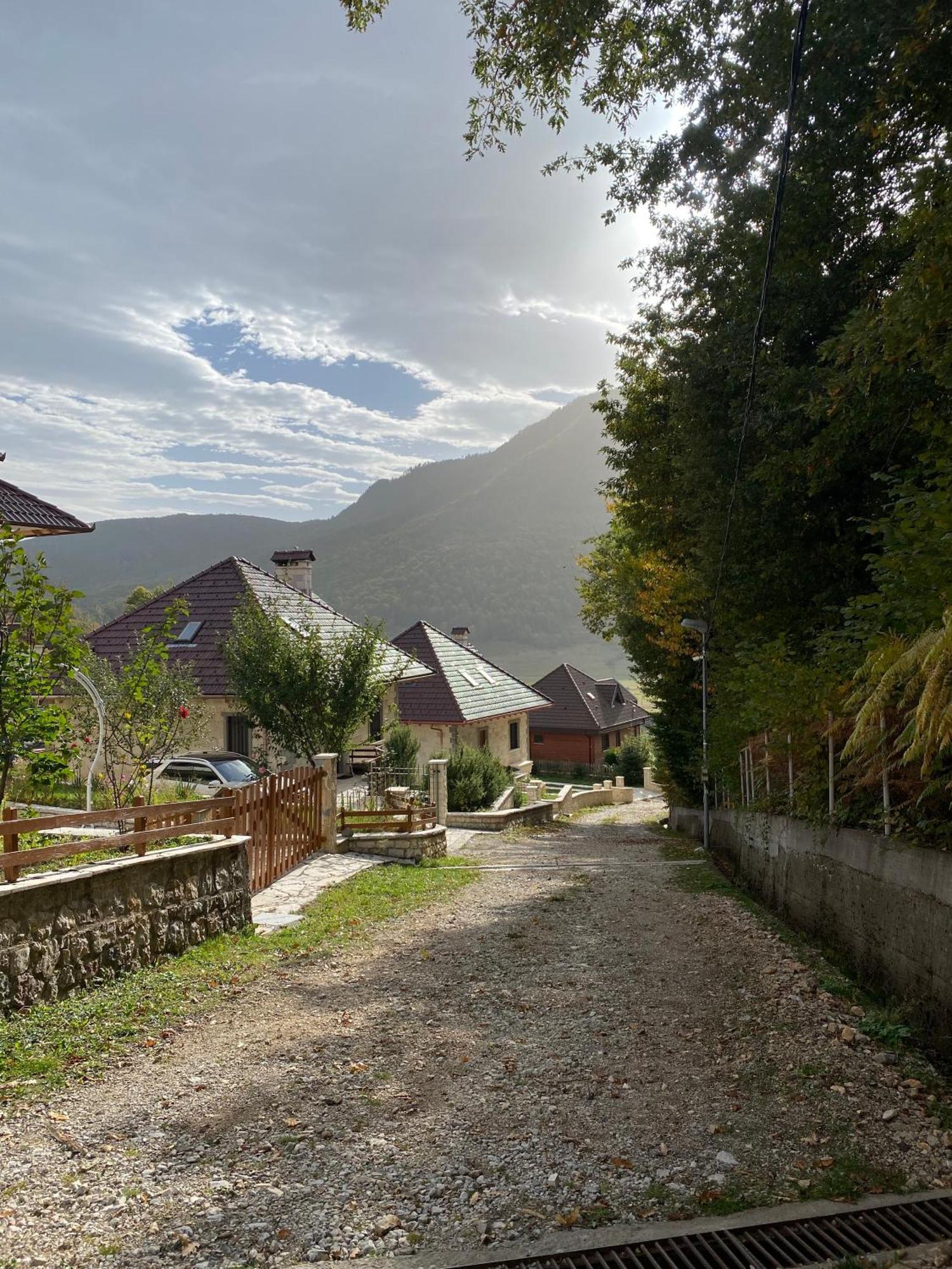 Joen Village Librazhet Kültér fotó